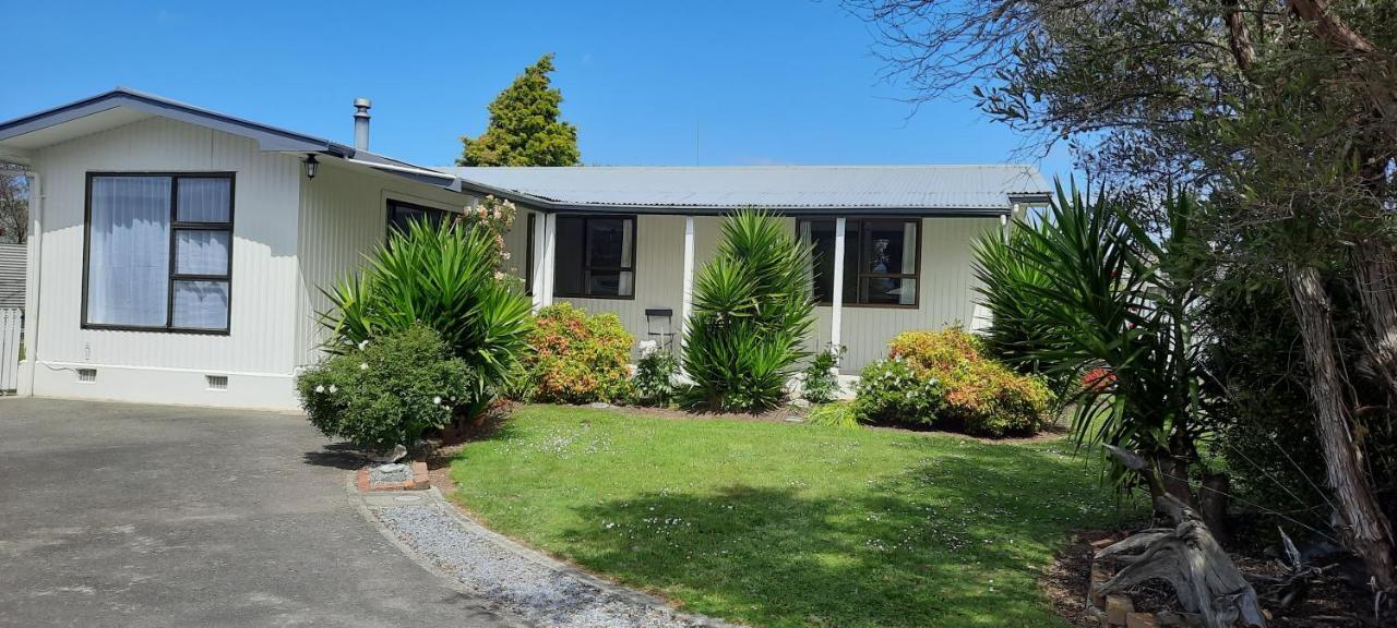 Villa Cosy On Courtney à Motueka Extérieur photo